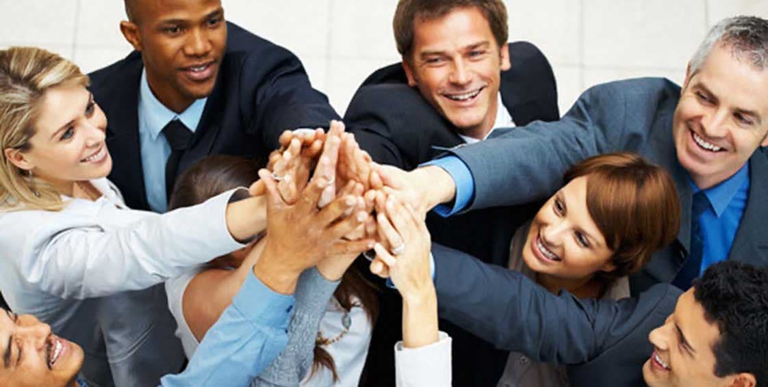 Démontrer que la différence, les origines et le milieu social ne sont pas des freins à la réussite, mais des forces à valoriser.